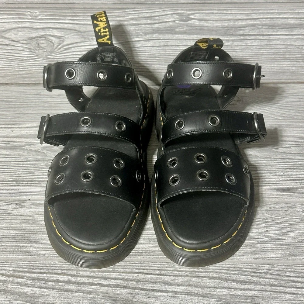 Dr. Martens 25 iconic rugged